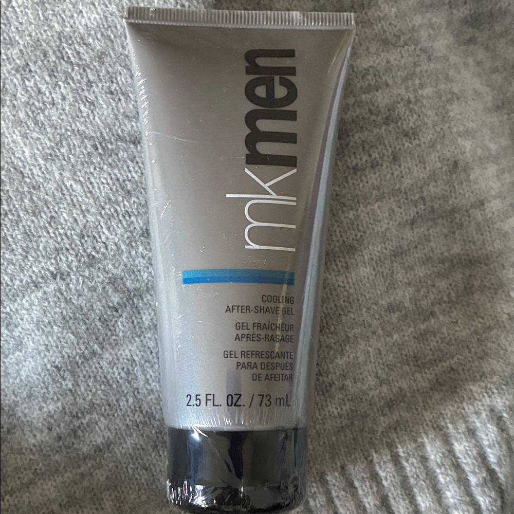 Mary Kay MKMen Cooling After-Shave Gel - Silver and Black